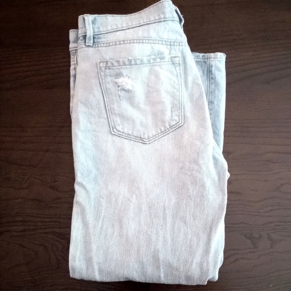 Ann Taylor Loft Distressed Crop Jeans - Picture 5 of 7